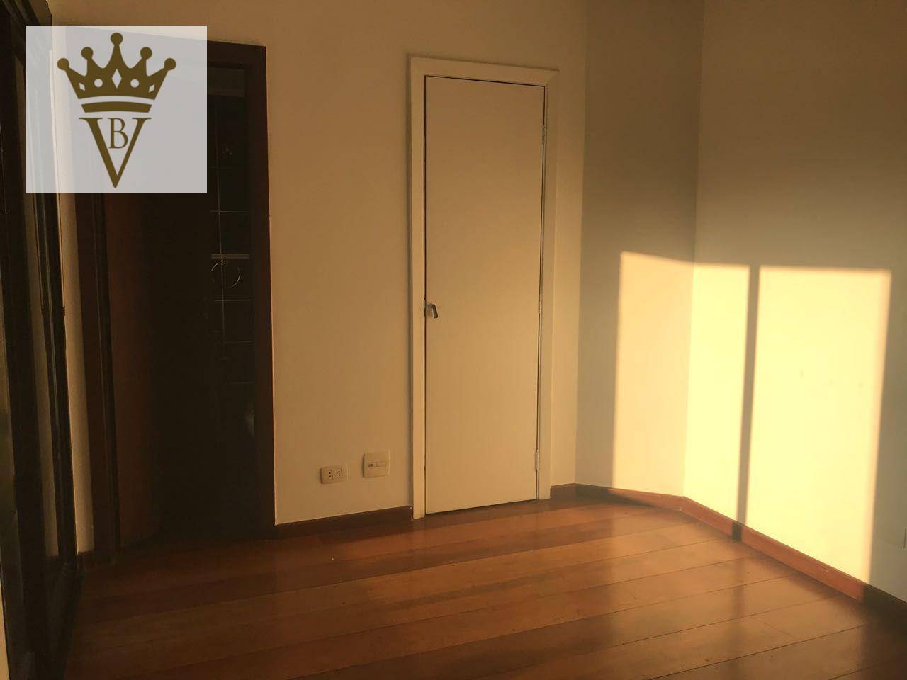 Apartamento à venda com 3 quartos, 163m² - Foto 11