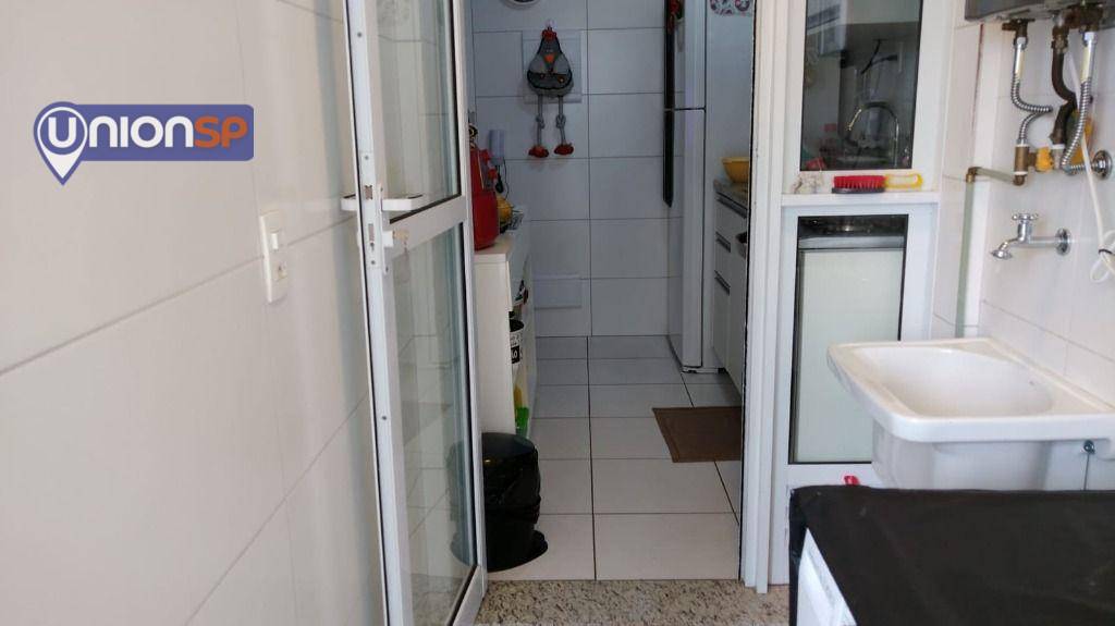 Apartamento à venda com 2 quartos, 60m² - Foto 18