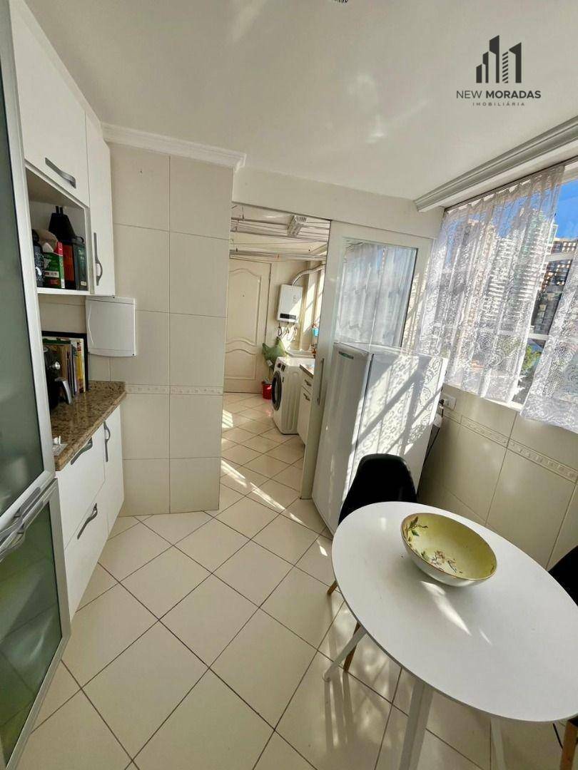 Apartamento à venda com 3 quartos, 128m² - Foto 27