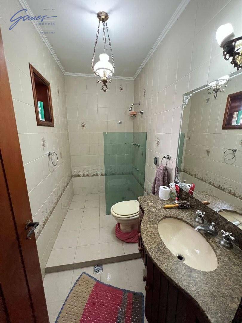 Sobrado à venda com 3 quartos, 366m² - Foto 11