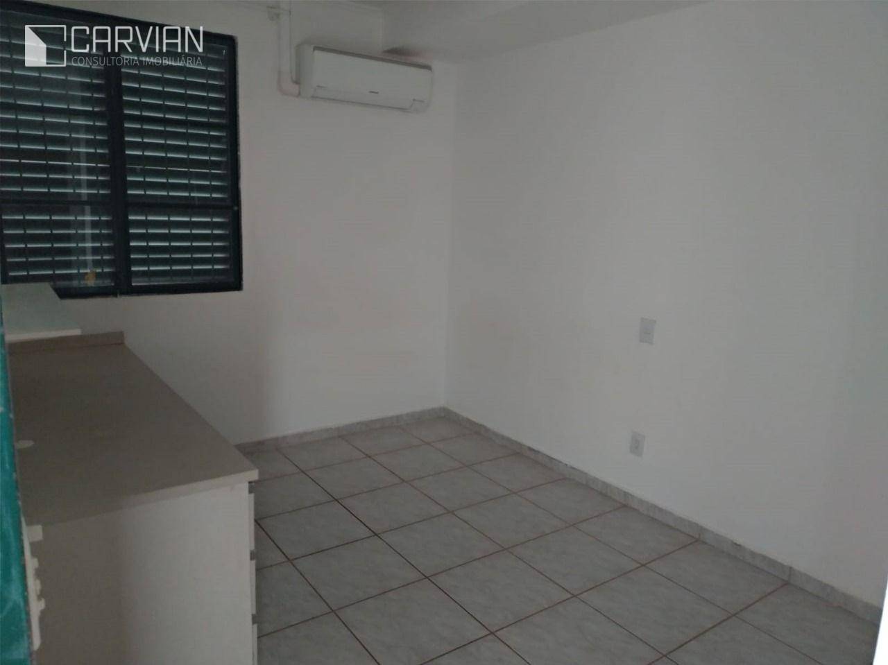 Apartamento à venda com 3 quartos, 76m² - Foto 2