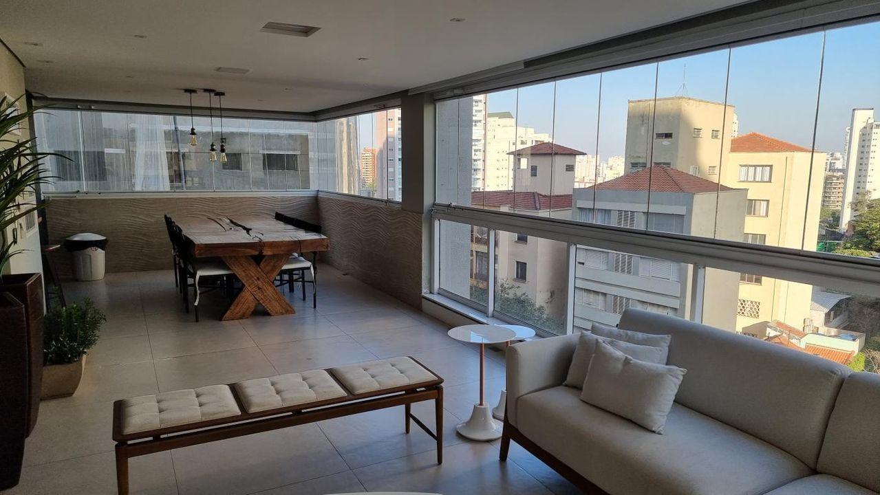 Apartamento à venda com 4 quartos, 250m² - Foto 1