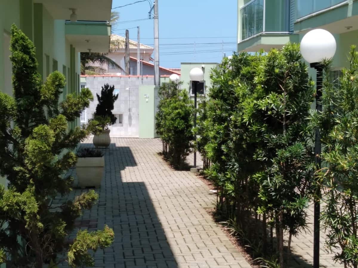 Casa à venda com 2 quartos, 71m² - Foto 2