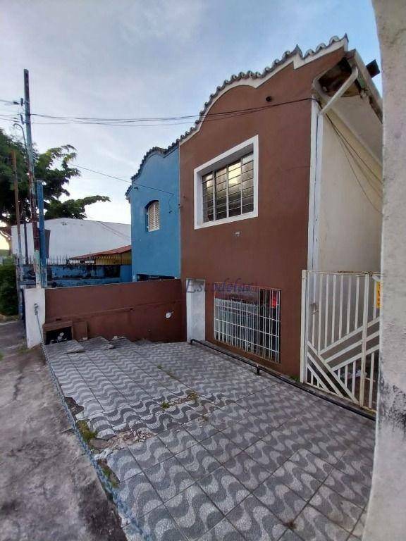 Sobrado à venda com 3 quartos, 137m² - Foto 2