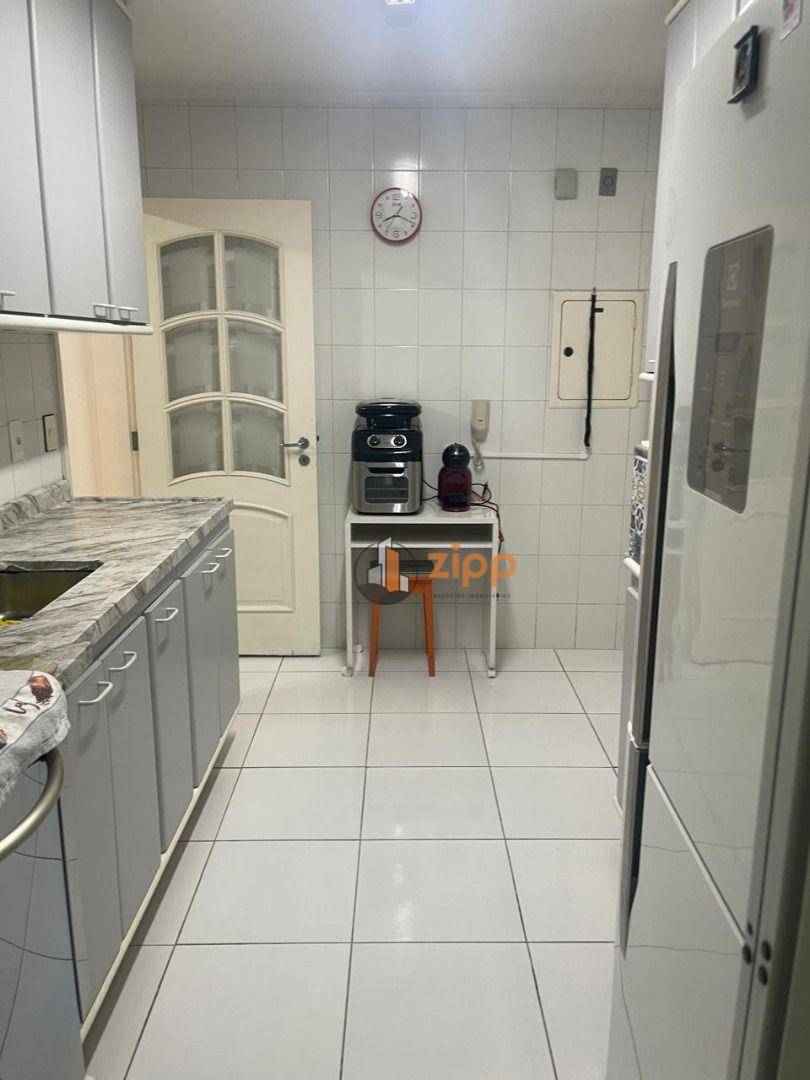 Apartamento à venda com 3 quartos, 76m² - Foto 13