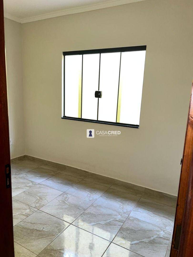 Casa à venda com 2 quartos, 70m² - Foto 8