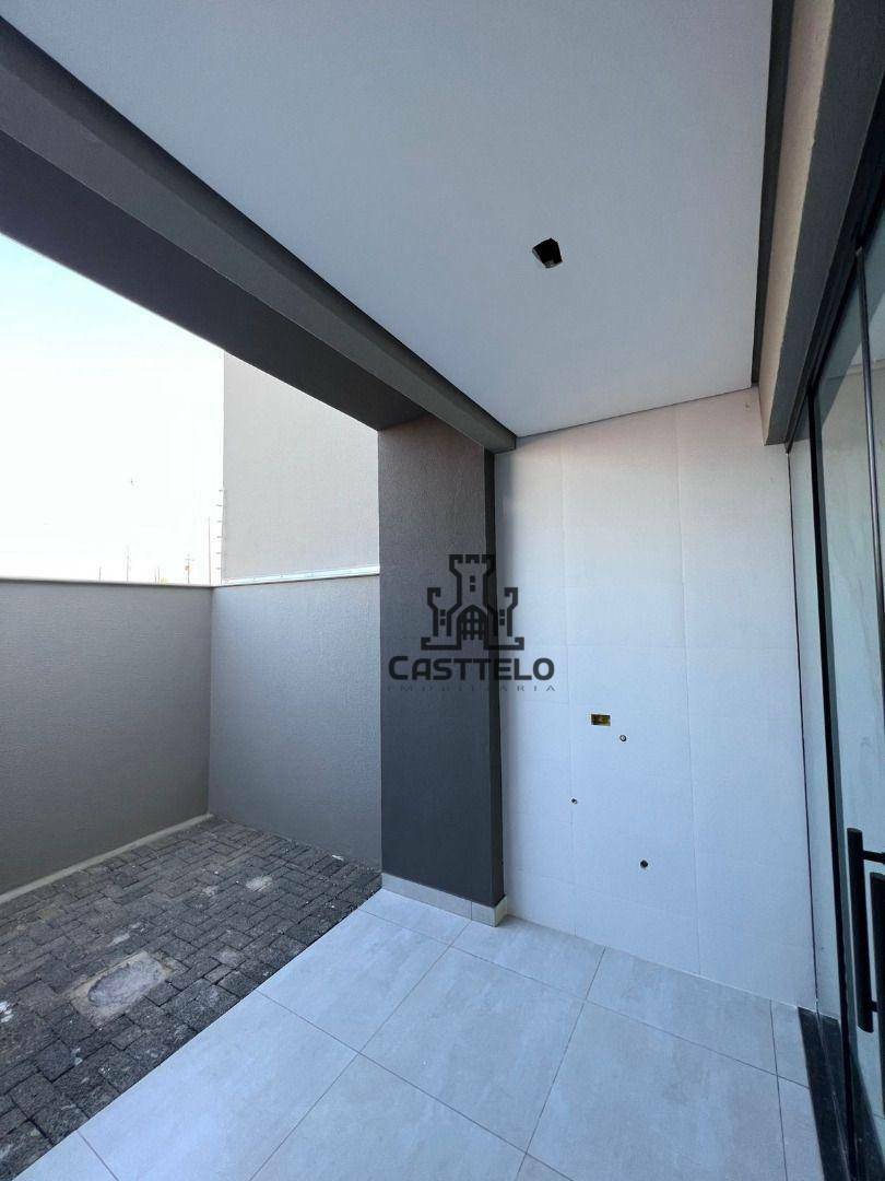 Casa à venda com 3 quartos, 87m² - Foto 14