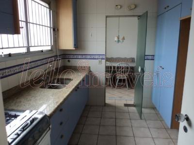 Apartamento para alugar com 3 quartos, 200m² - Foto 10