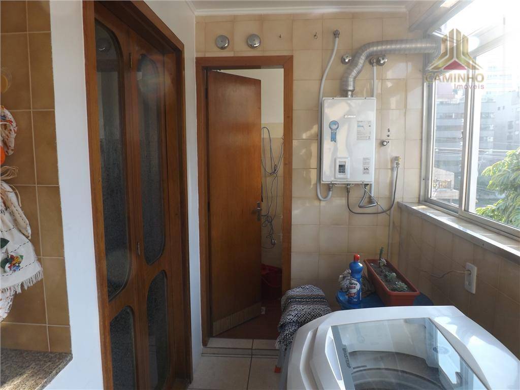 Apartamento à venda com 3 quartos, 157m² - Foto 9