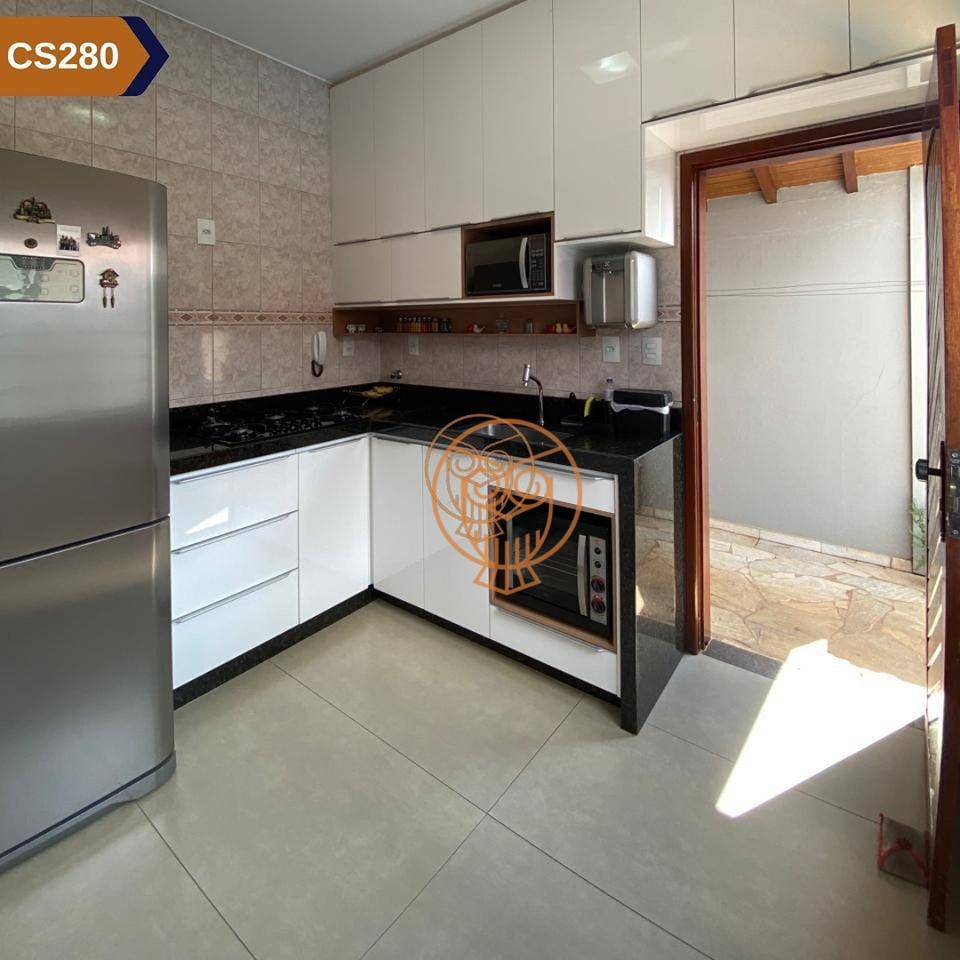 Casa à venda com 3 quartos, 145m² - Foto 10