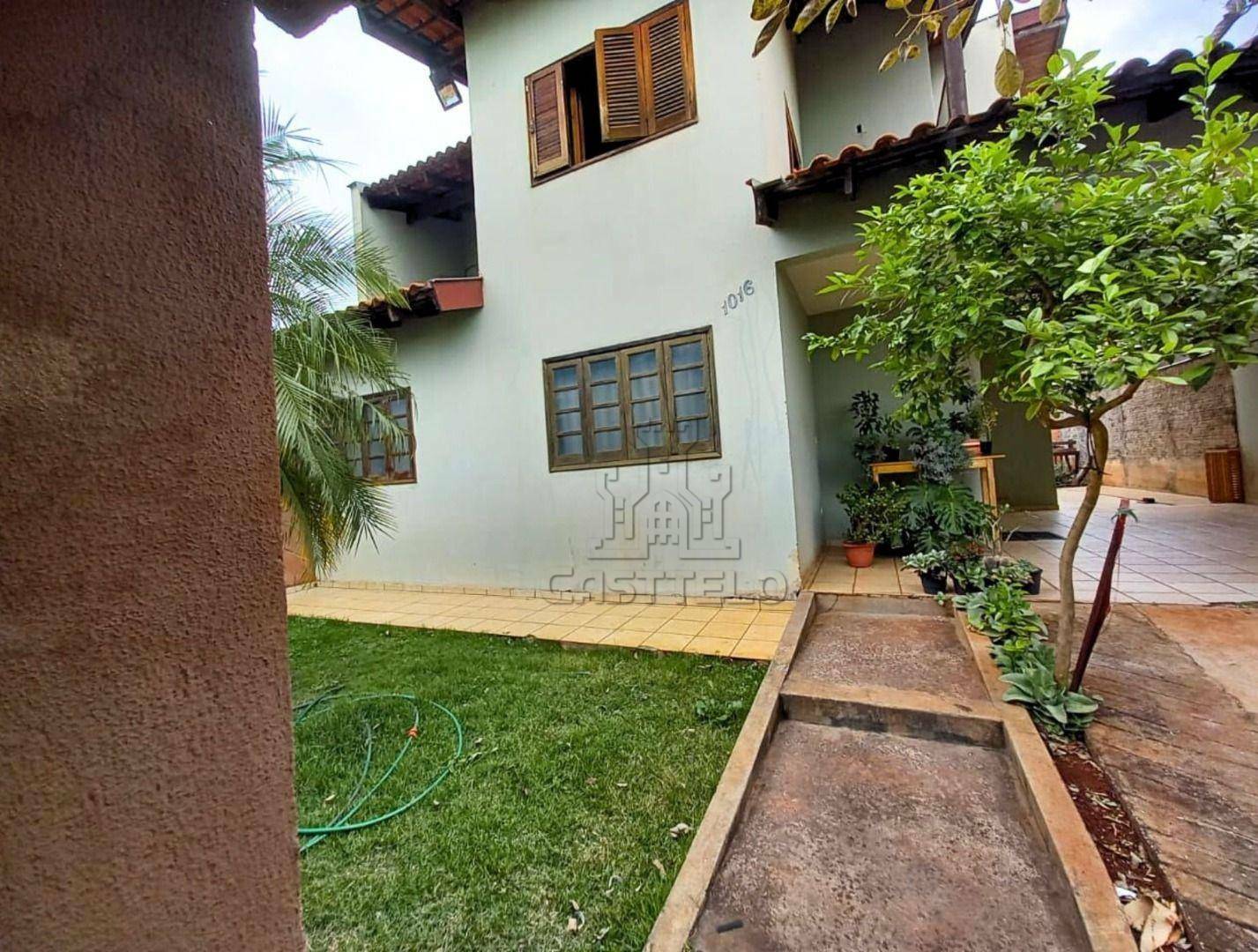 Sobrado à venda com 4 quartos, 183m² - Foto 2