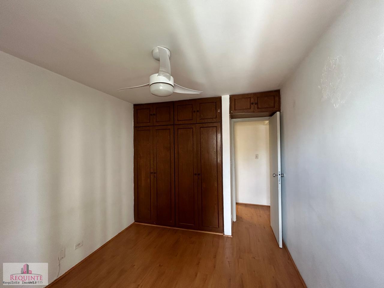 Apartamento à venda com 2 quartos, 70m² - Foto 23