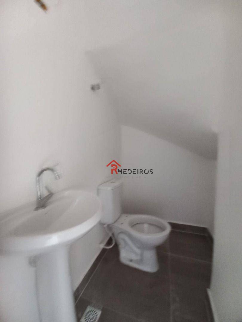 Casa à venda com 2 quartos, 59m² - Foto 21