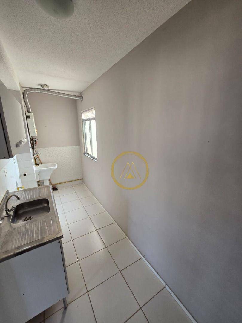 Apartamento à venda com 2 quartos, 60m² - Foto 14