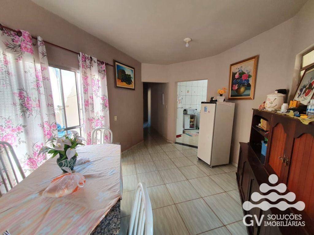 Casa à venda com 3 quartos, 200m² - Foto 5