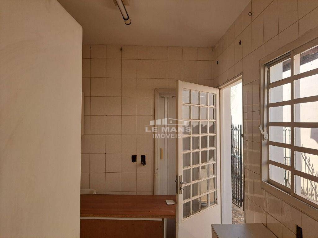 Casa para alugar com 3 quartos, 157m² - Foto 19