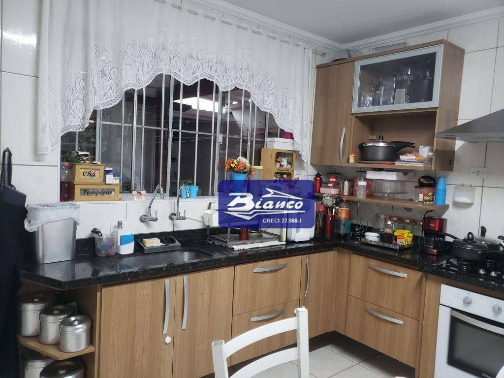 Sobrado à venda com 2 quartos, 137m² - Foto 6