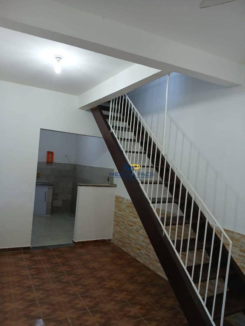 Casa à venda com 2 quartos, 60M2 - Foto 4