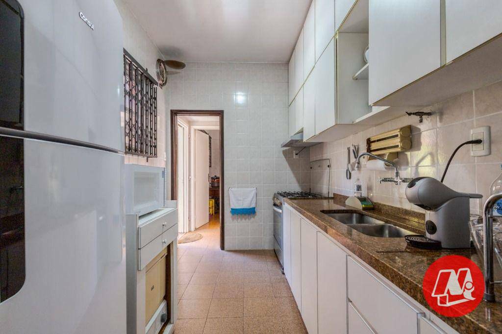 Casa à venda com 5 quartos, 337m² - Foto 18