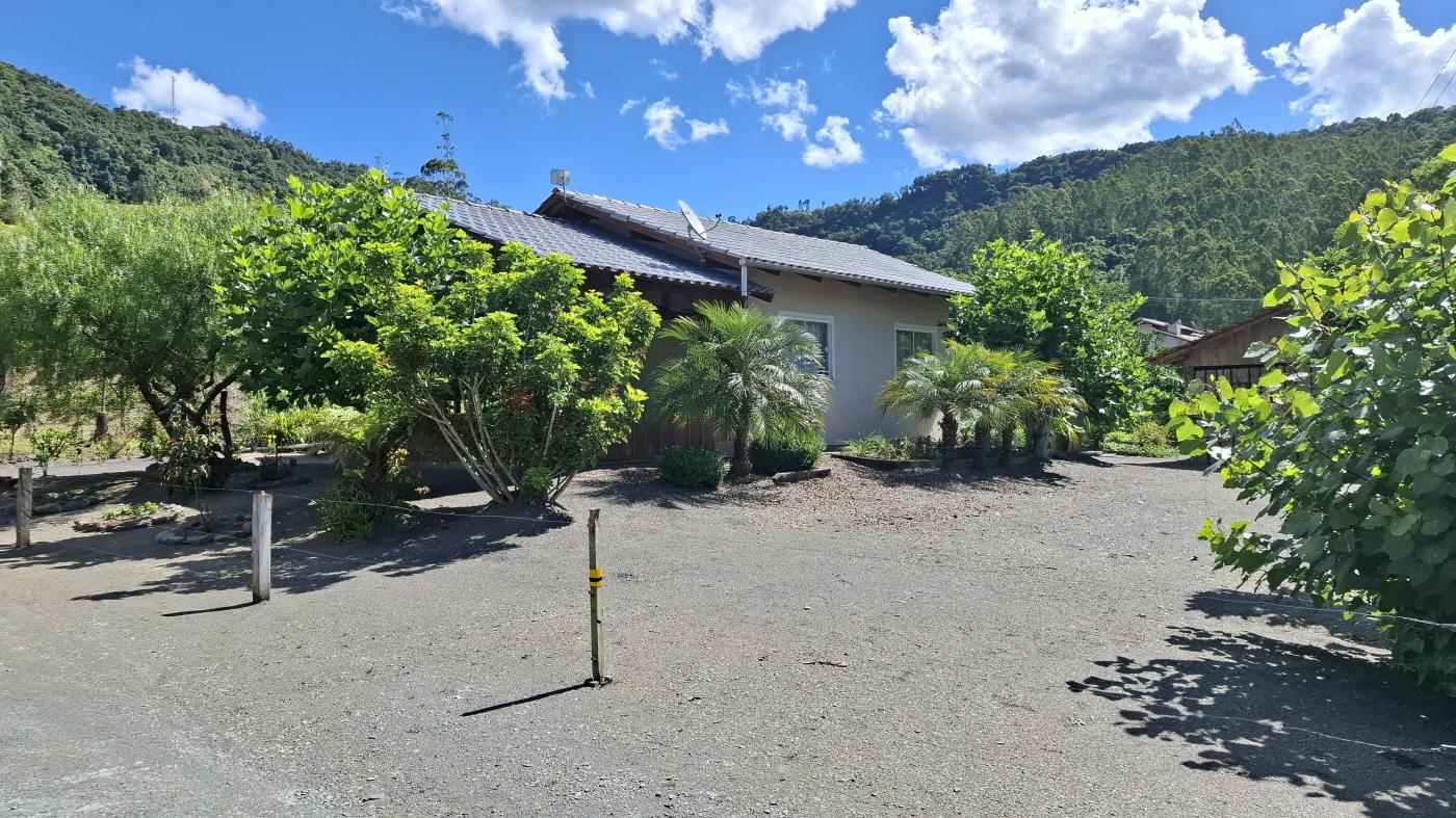 Fazenda à venda com 3 quartos, 20000m² - Foto 1