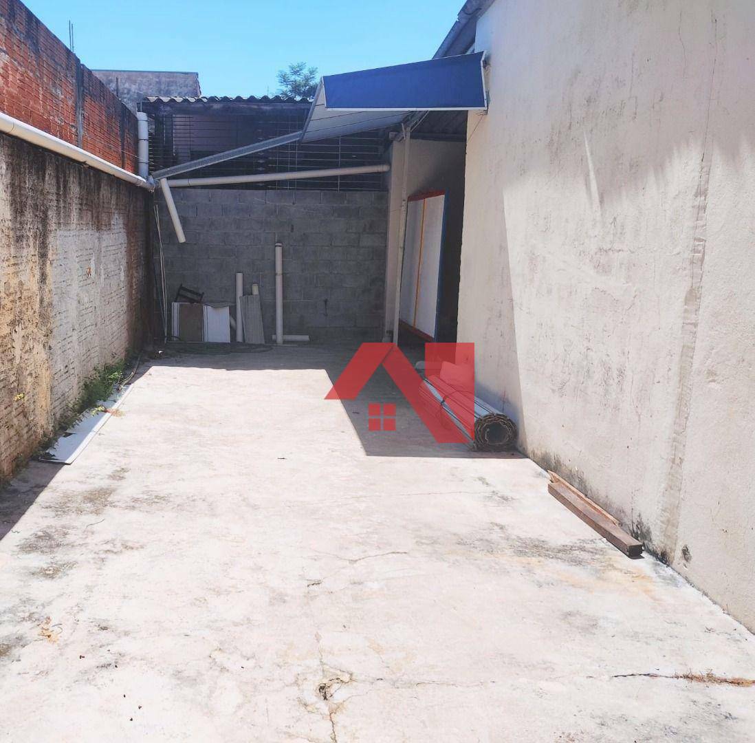 Casa para alugar com 1 quarto, 120m² - Foto 2