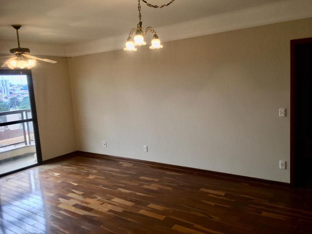 Apartamento à venda com 3 quartos, 137m² - Foto 17