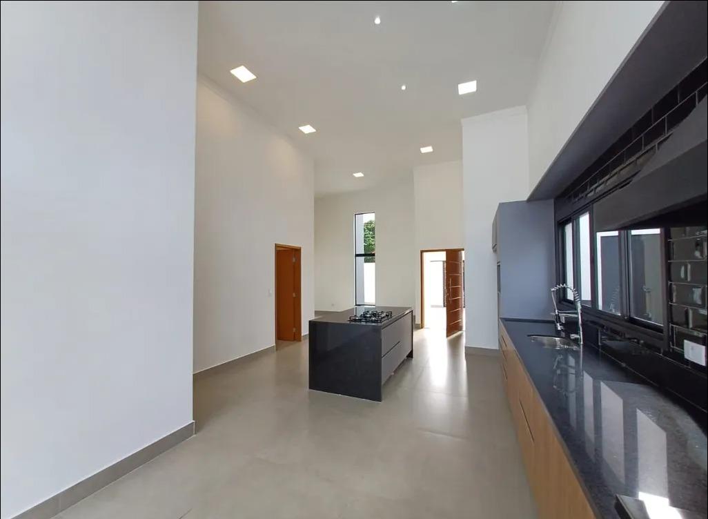 Casa à venda com 3 quartos, 312m² - Foto 32