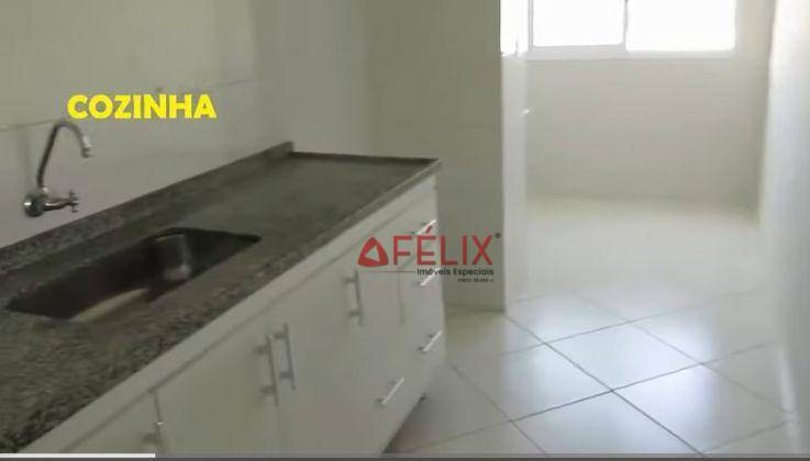 Apartamento à venda com 2 quartos, 77m² - Foto 11