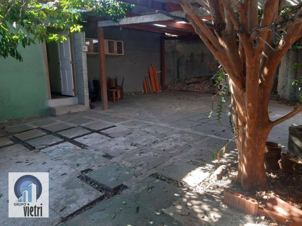 Casa à venda com 2 quartos, 250m² - Foto 14