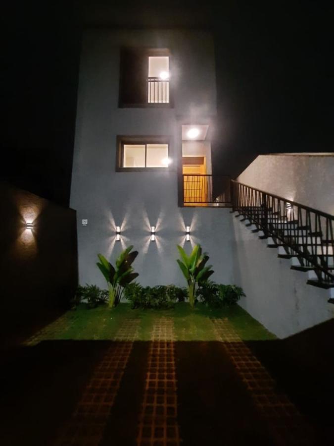 Sobrado à venda com 3 quartos, 126m² - Foto 1