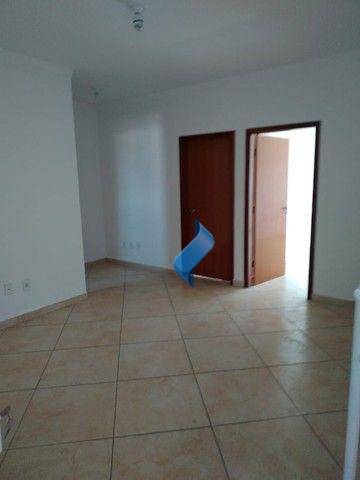 Casa à venda com 3 quartos, 221m² - Foto 4