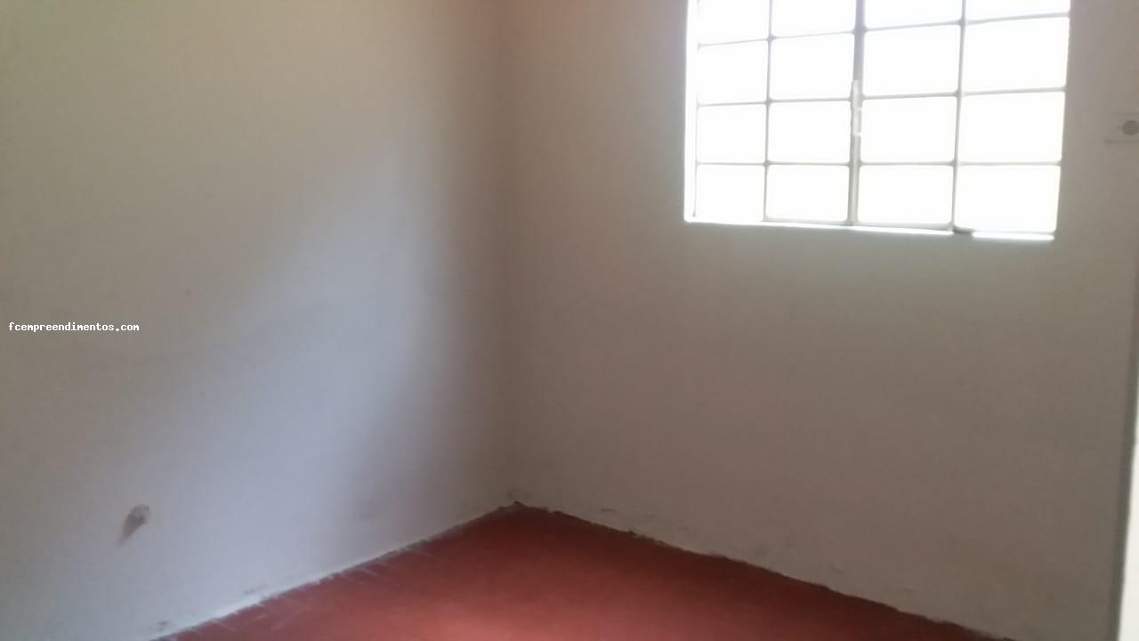 Casa à venda com 2 quartos, 200m² - Foto 6