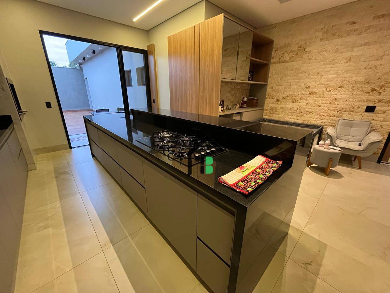 Casa, 3 quartos, 280 m² - Foto 2