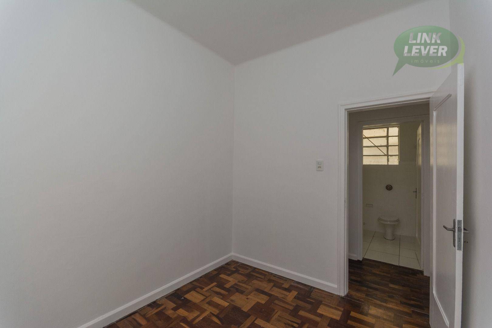 Apartamento para alugar com 3 quartos, 135m² - Foto 30