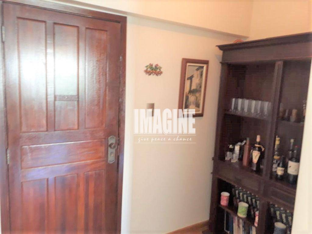 Apartamento à venda com 3 quartos, 130m² - Foto 21