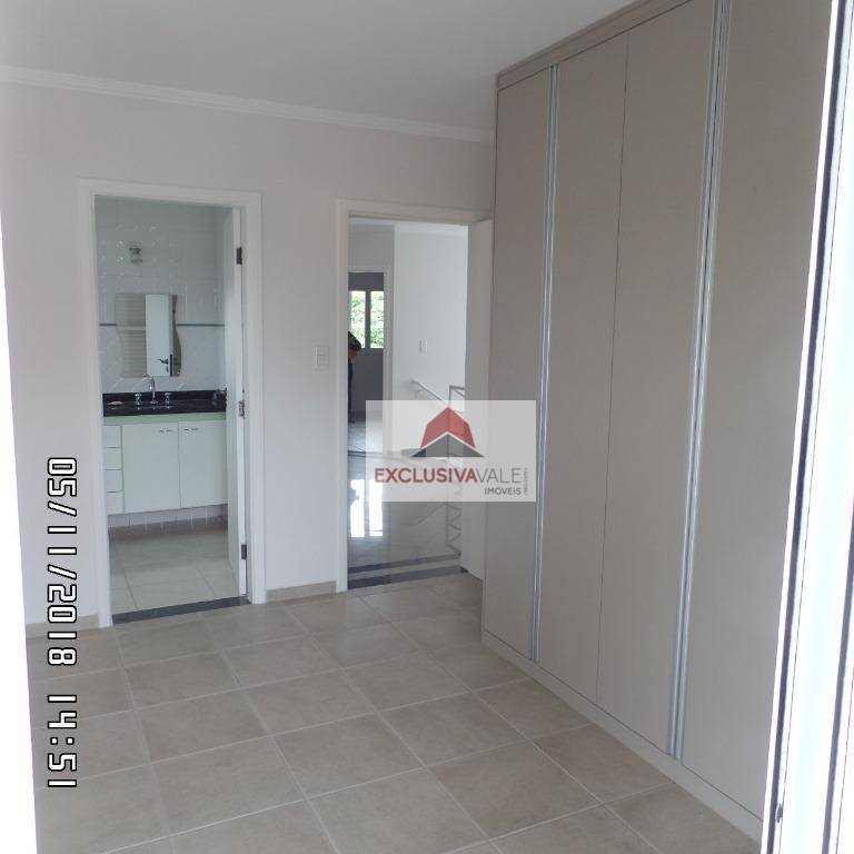 Casa de Condomínio à venda com 4 quartos, 320m² - Foto 8