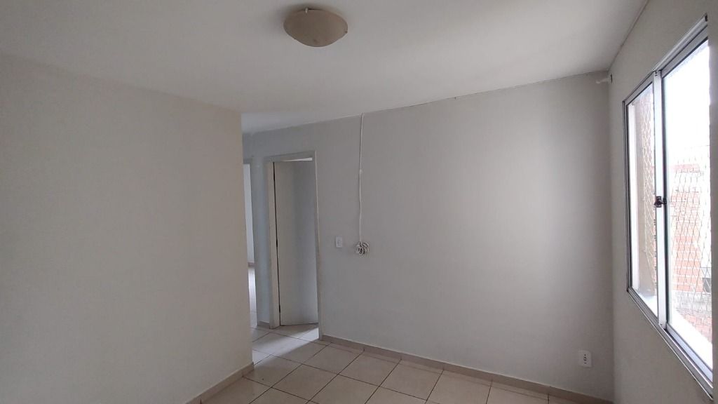 Apartamento à venda com 2 quartos, 45m² - Foto 3