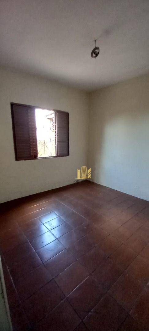 Casa à venda com 2 quartos, 200m² - Foto 7