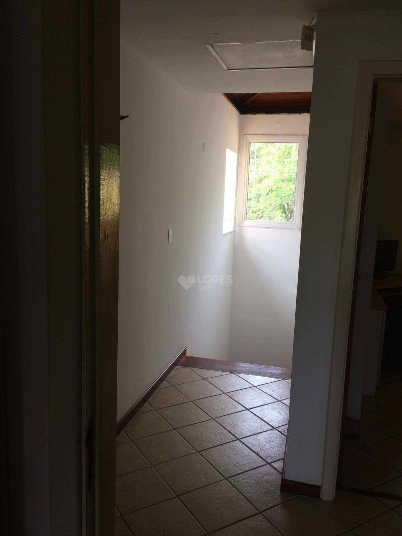 Casa à venda com 4 quartos, 122m² - Foto 11