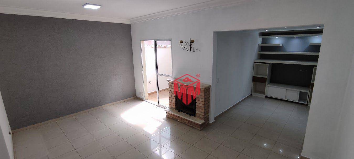 Sobrado à venda com 3 quartos, 119m² - Foto 1