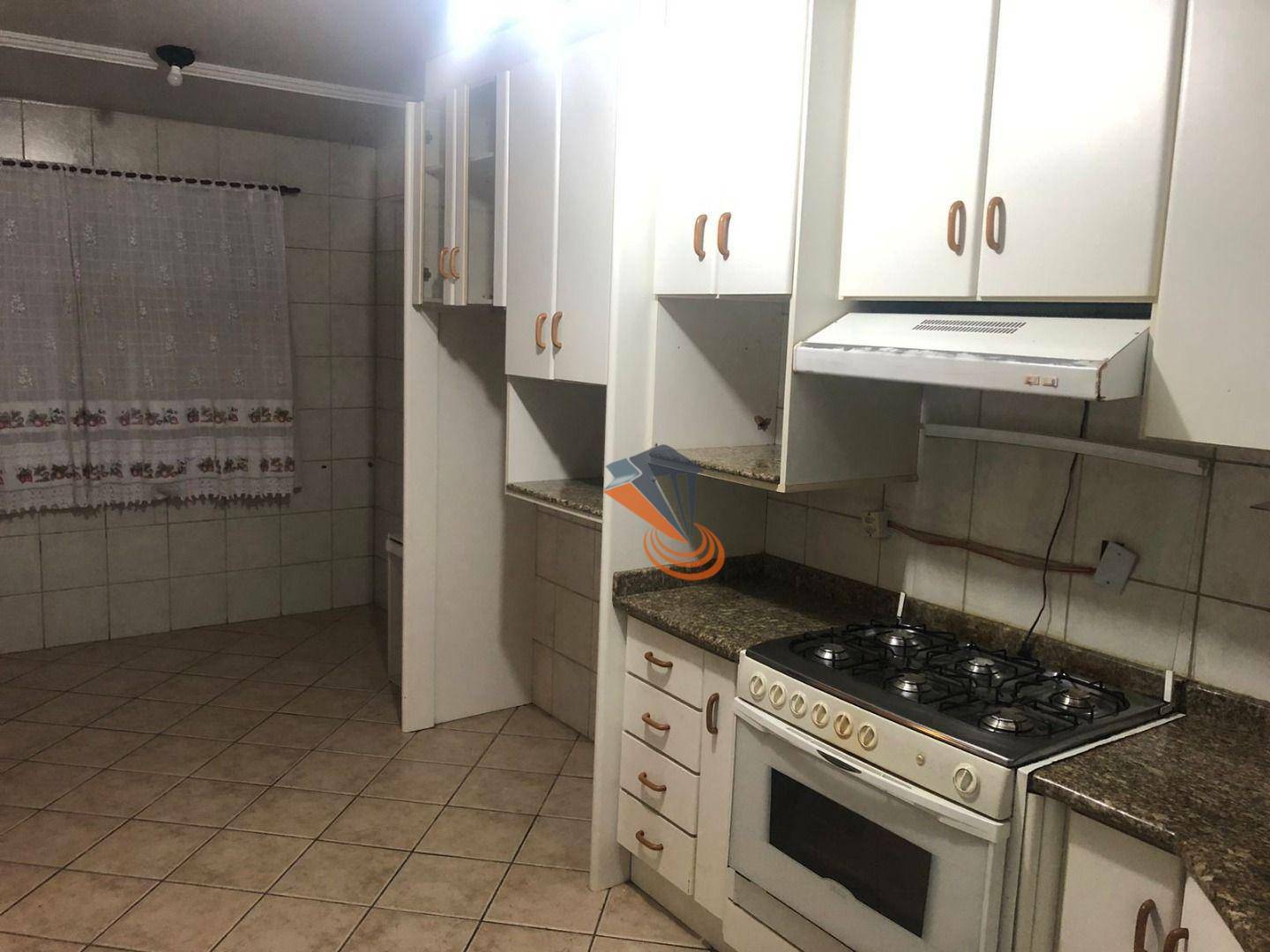 Casa à venda com 4 quartos, 210m² - Foto 23