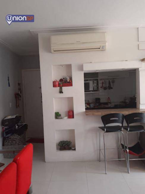 Apartamento à venda com 2 quartos, 65m² - Foto 2