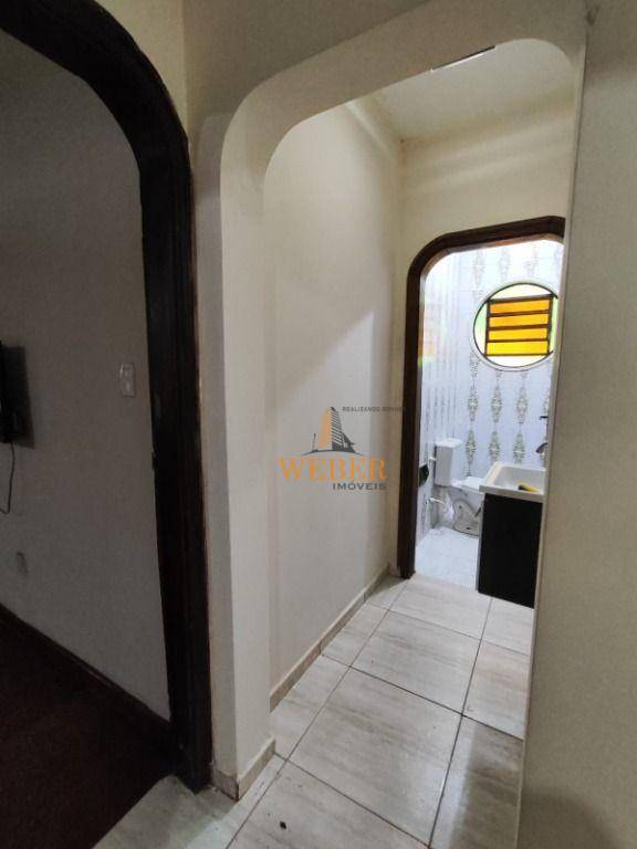 Casa à venda e aluguel com 5 quartos, 1800m² - Foto 28