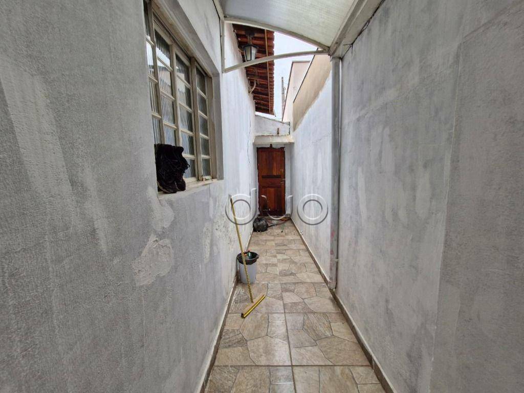 Casa à venda com 2 quartos, 70m² - Foto 11