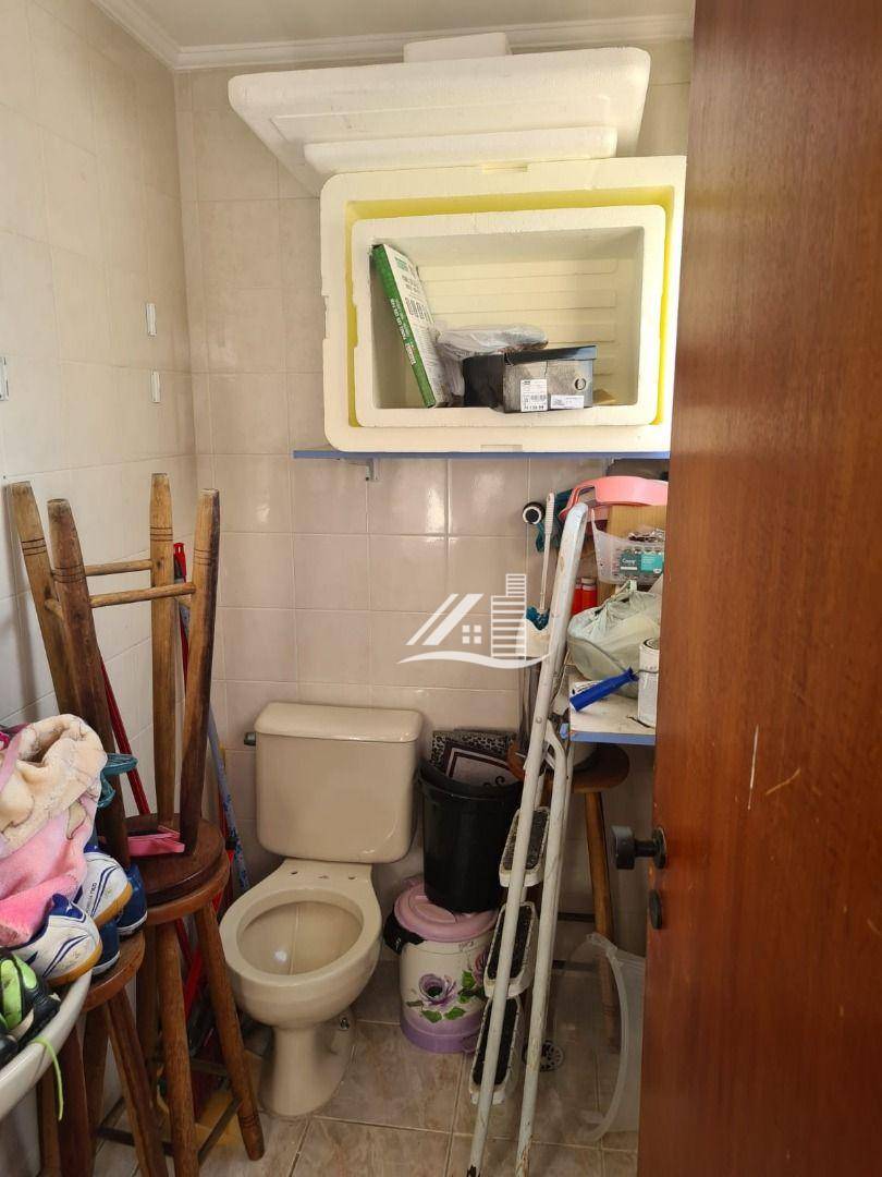 Apartamento à venda com 3 quartos, 135m² - Foto 7