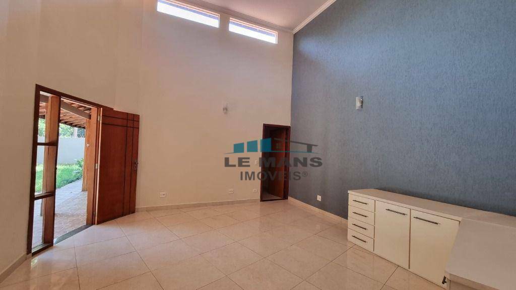 Casa à venda com 3 quartos, 220m² - Foto 15