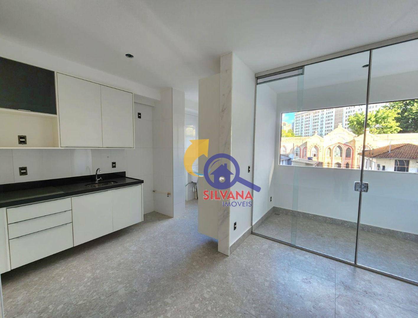 Apartamento à venda com 2 quartos, 66m² - Foto 3