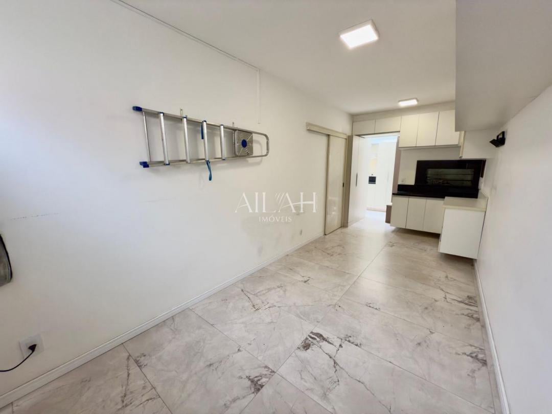 Casa à venda com 2 quartos, 130m² - Foto 6