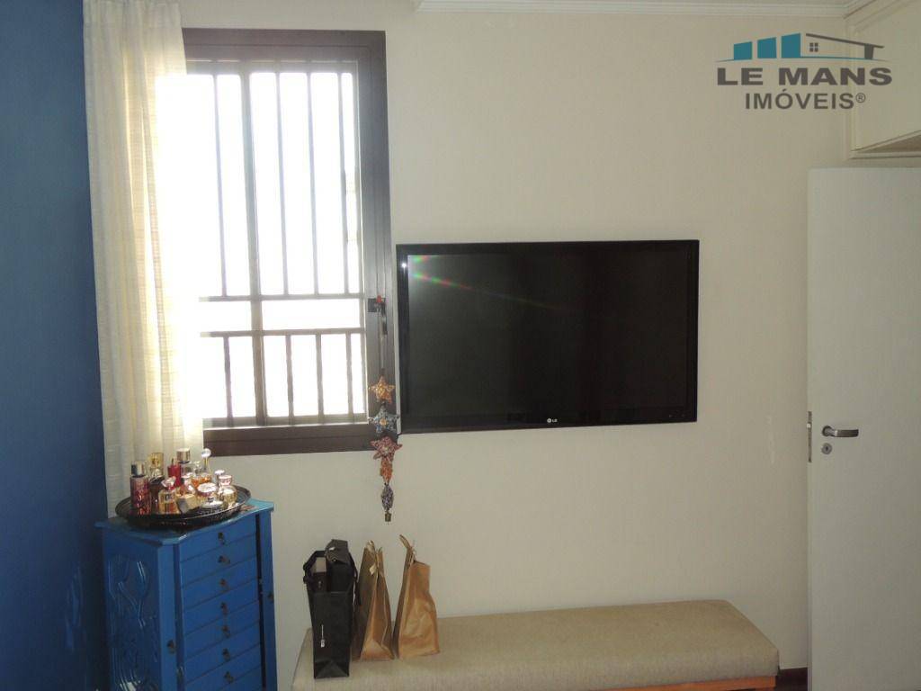 Apartamento à venda com 3 quartos, 261m² - Foto 21