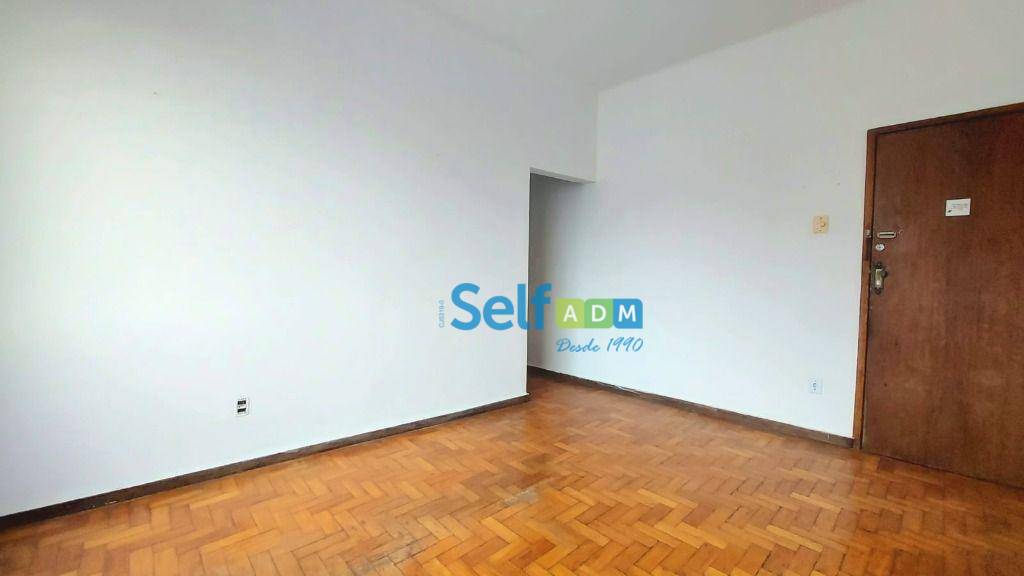 Apartamento para alugar com 2 quartos, 70m² - Foto 4